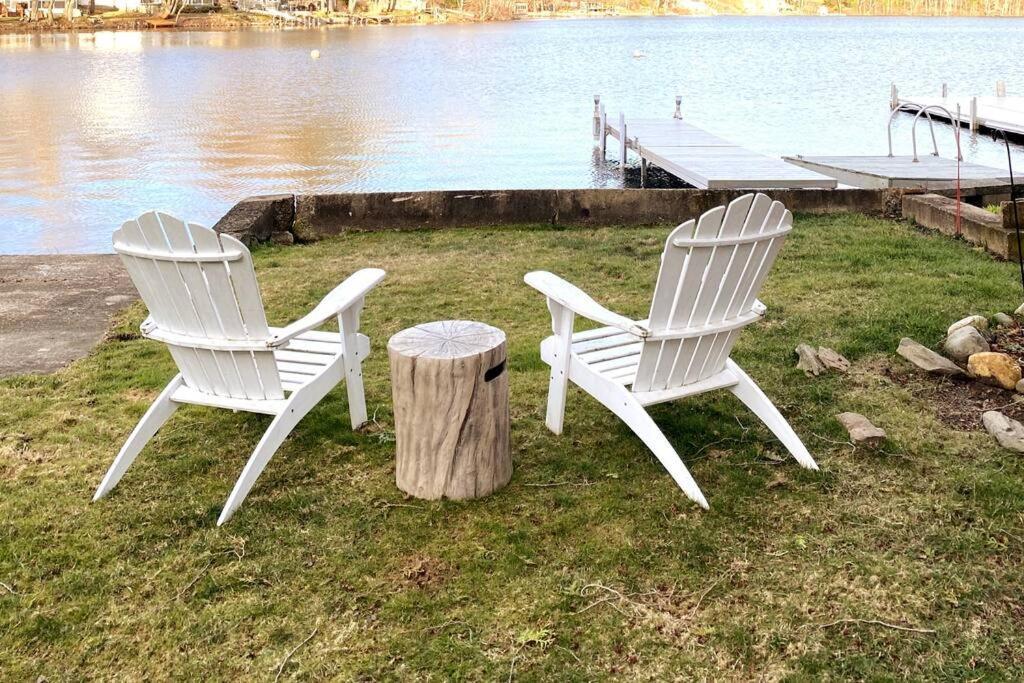 אמסבורי Lake Attitash Waterfront W/ Private Dock מראה חיצוני תמונה